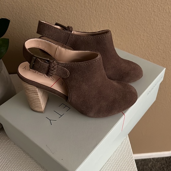 Sole Society brand new, never worn. - Picture 3 of 4